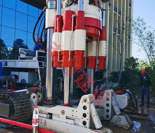 TR2000